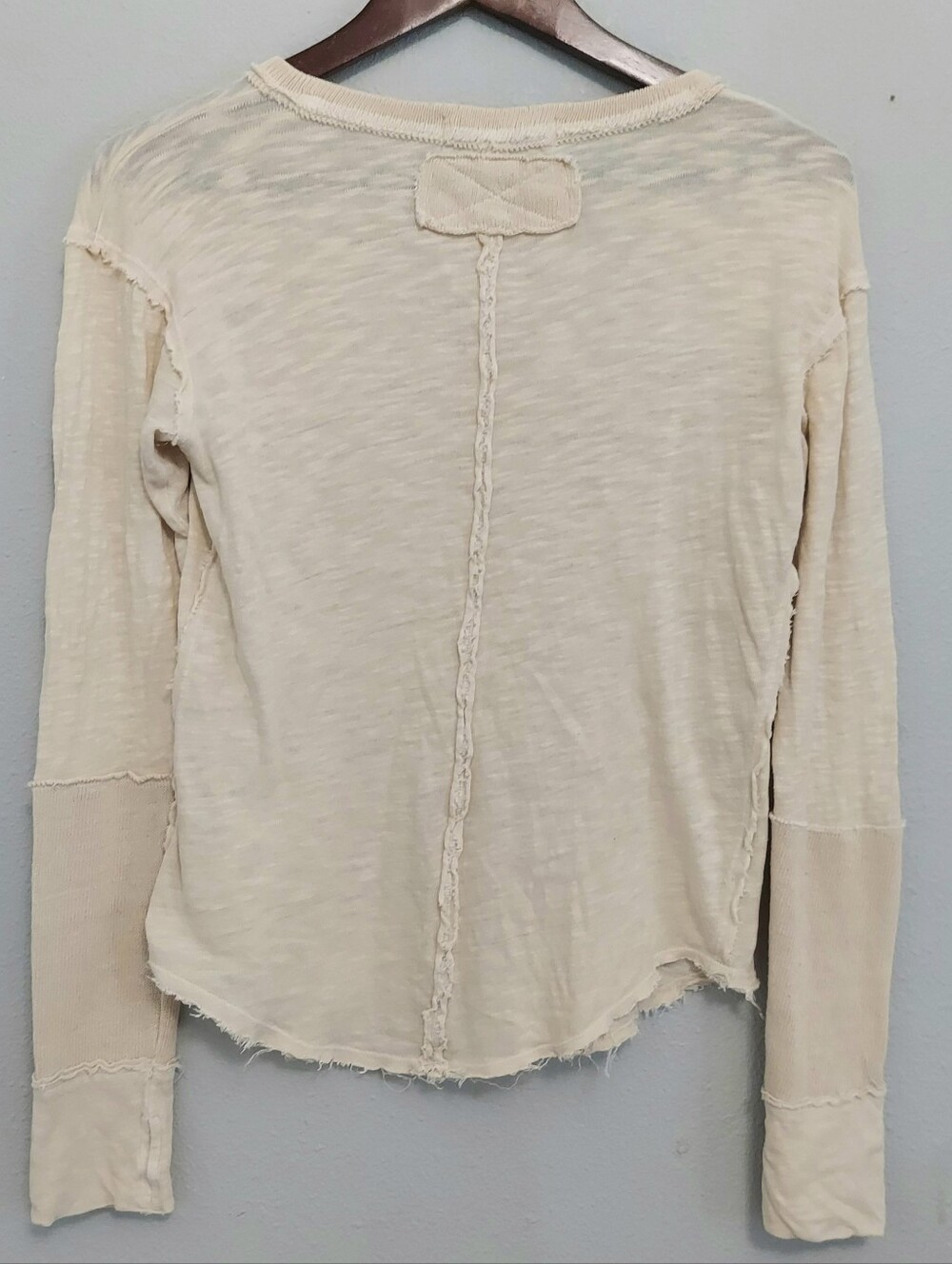 We The Free Cotton Ivory Long Sleeve Knit Henley Top Distressed Edges Small - Picture 10 of 12